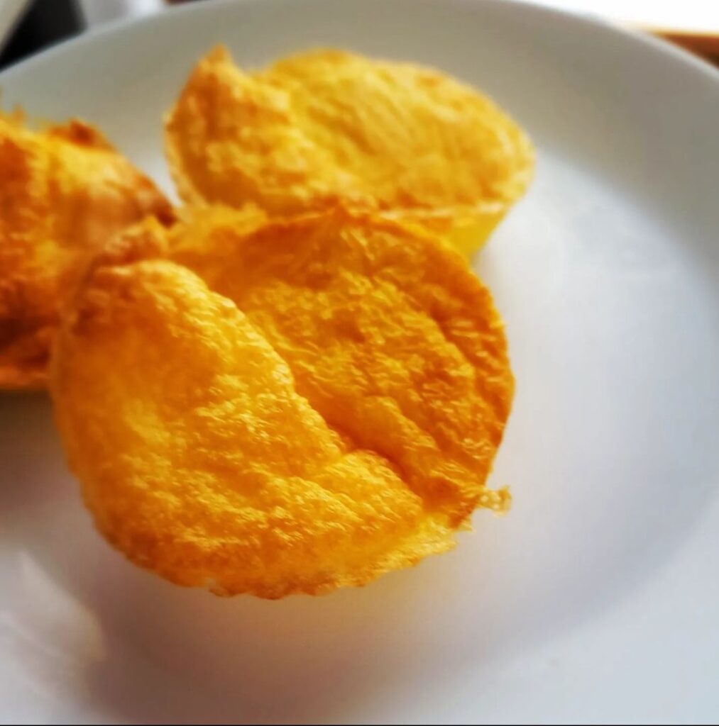 Omletas su manų kruopomis ir pienu