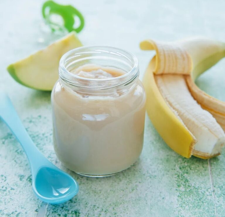 bananu tyrele su obuoliu